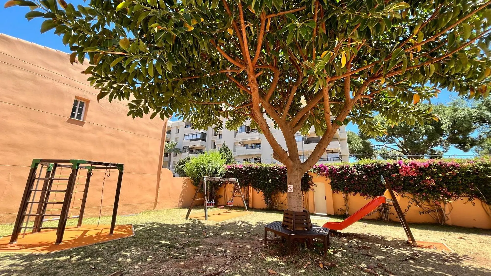 Peaceful Townhouse In Costabella Apartment Marbella 0*,  Spain